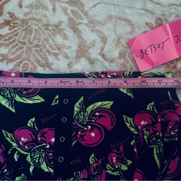 Betsy Johnson Cherry Skirt 🍒 - Picture 2 of 2